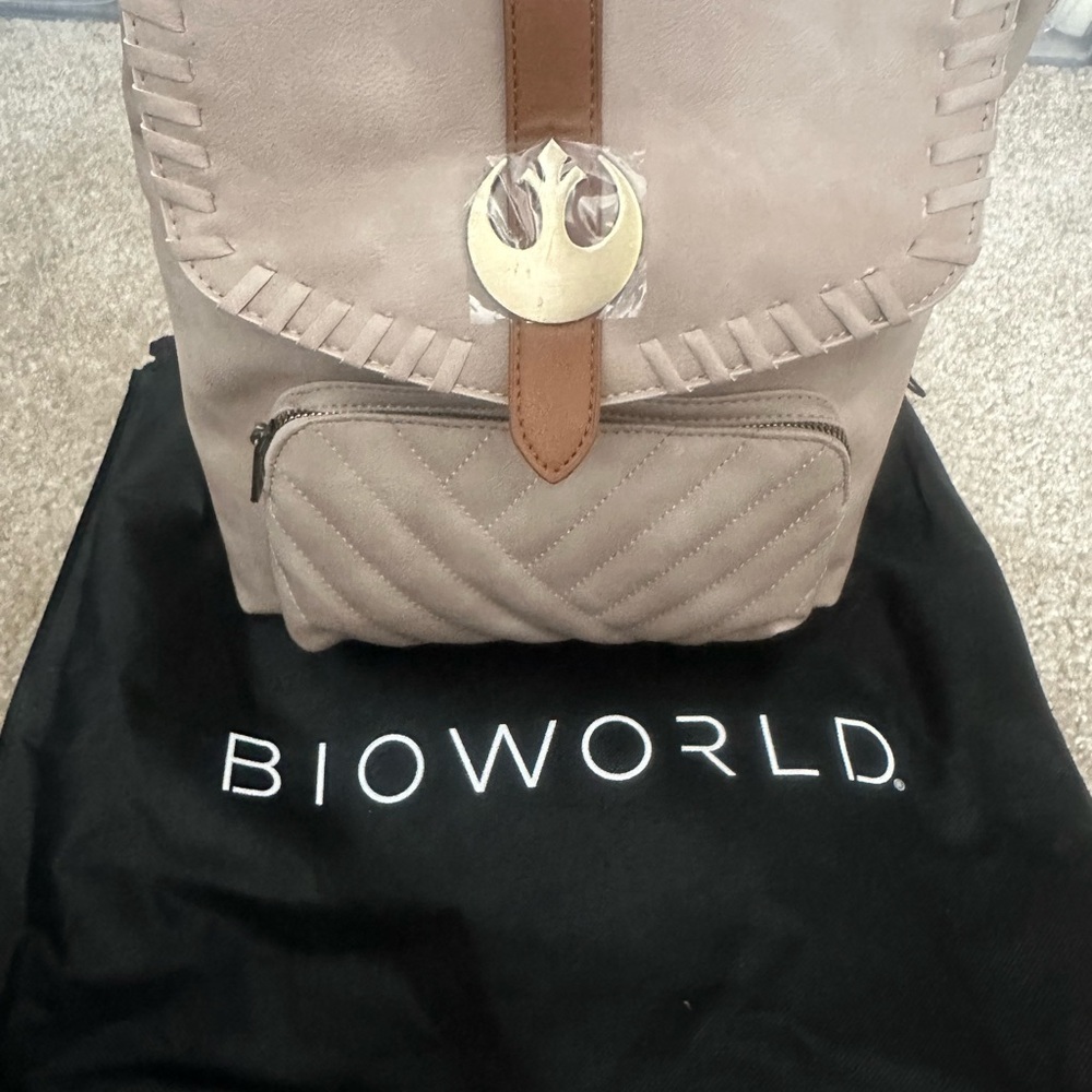 NWT BioWorld Star Wars Rey Convertible Backpack/Crossbody